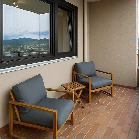 Vista Living Апартаменты *